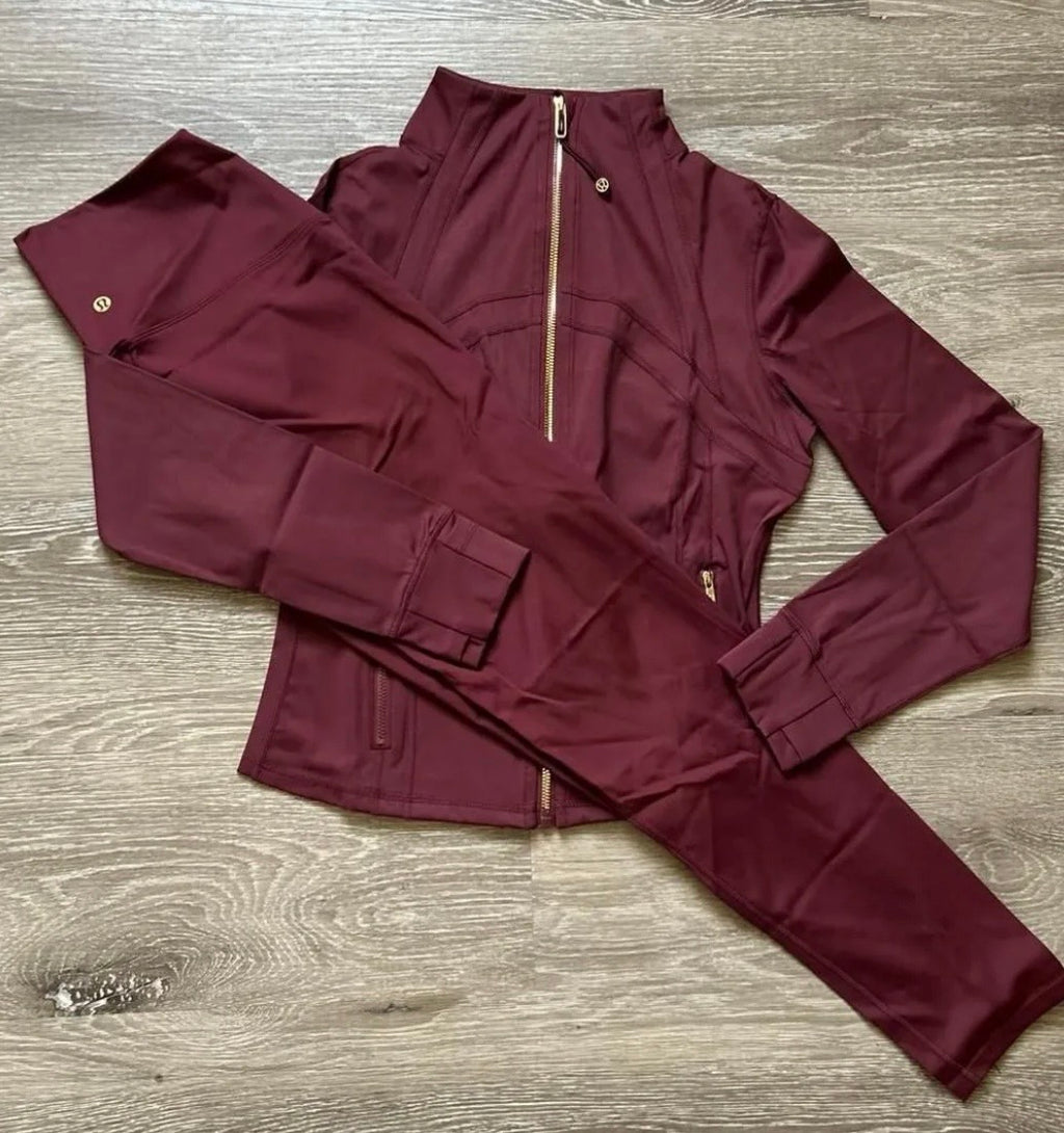 Lululemon maroon set