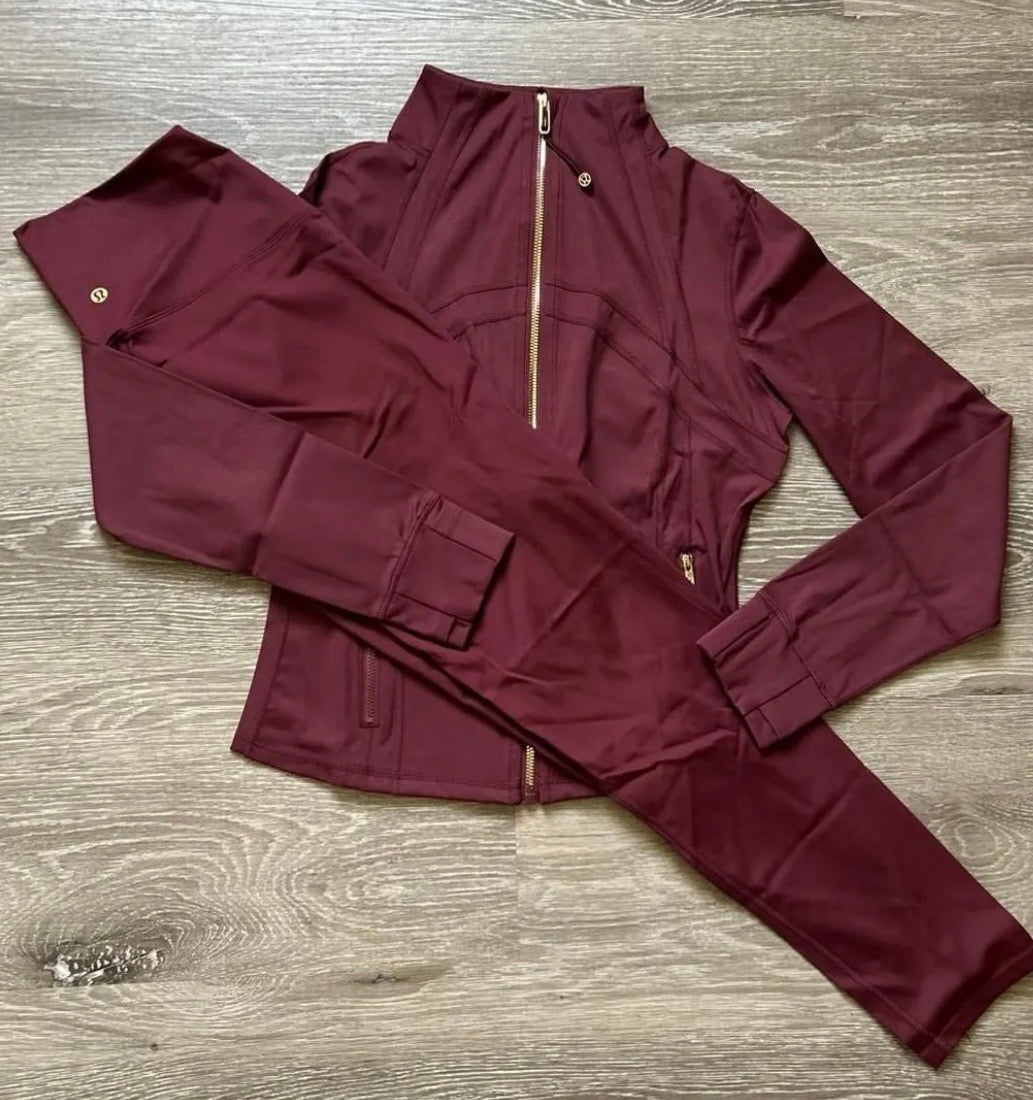 Lululemon maroon set