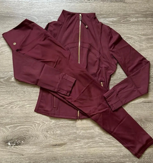 Lululemon maroon set
