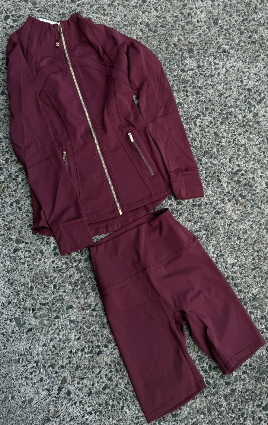 Lululemon maroon set